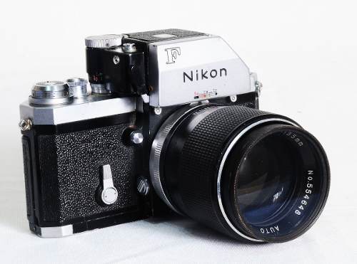 Camara Nikon F + Lente 135mm-1:2.8