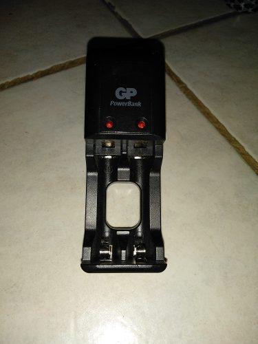 Cargador De Baterías Gp Powerbank S330 Doble