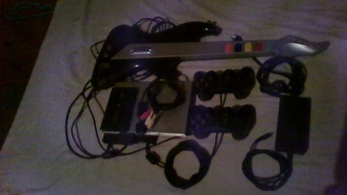 Play 2 Con Su 2 Controles + Guitarra+la Consolola Y Dco Duro