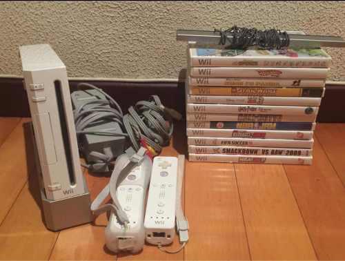 Consola Nintendo Wii + 12 Juegos