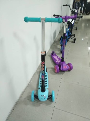 Monopatín Scooter Nuevo De Caja