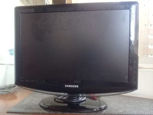 Televisor Samsung Lcd 16 Pulgadas Para Reparar O Repuesto