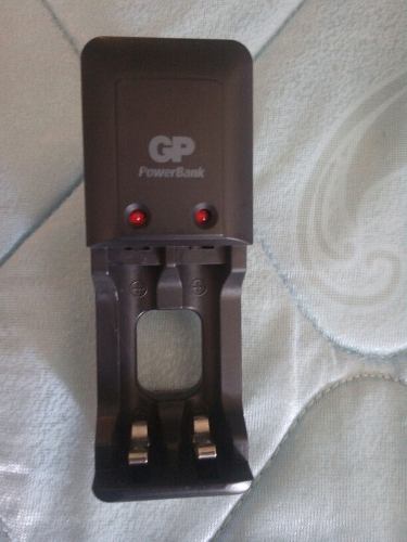 Cargador De Baterias Recargables Gp Nuevo