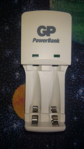 Cargador De Pilas Gp Powerbank Mini (sin Pilas)