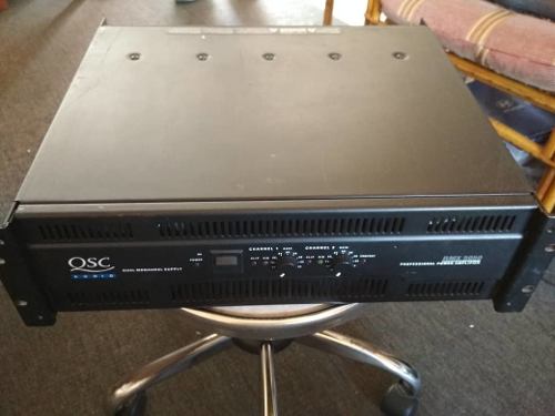 Amplificador Qsc watts