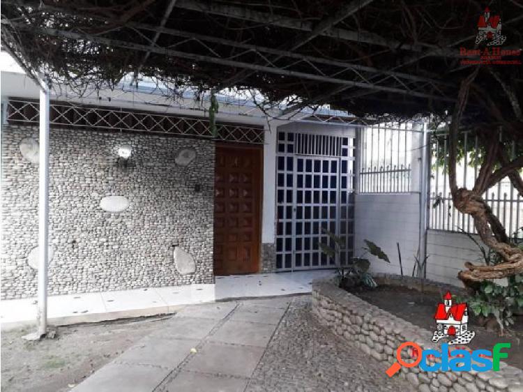Casa Venta Las Delicias Maracay Cod. 19-18640 CHM