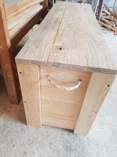 Pie De Cama O Baúl Elaborado En Madera,de Pino