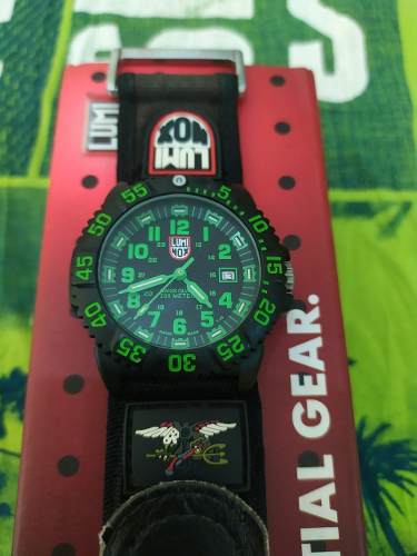 Reloj Luminox  De Caballero Original.