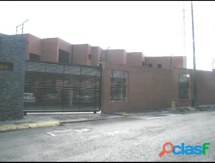 Dúplex en venta La Trinidad RAH: 17-14410