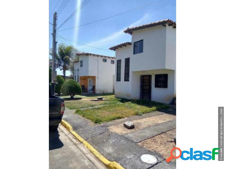 Casa en Venta Centro MLS 19-18081 RBL