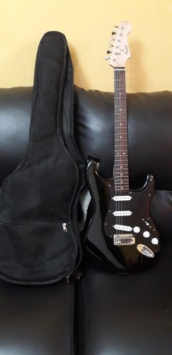 Guitarra Electrica Marca Fender Con Amplificador