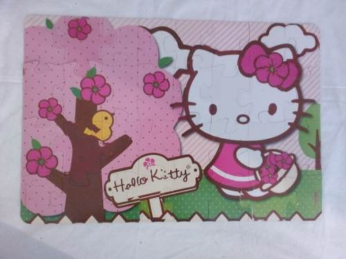 Rompecabeza De Hello Kitty 32 Piezas Decorables. Doble Faz