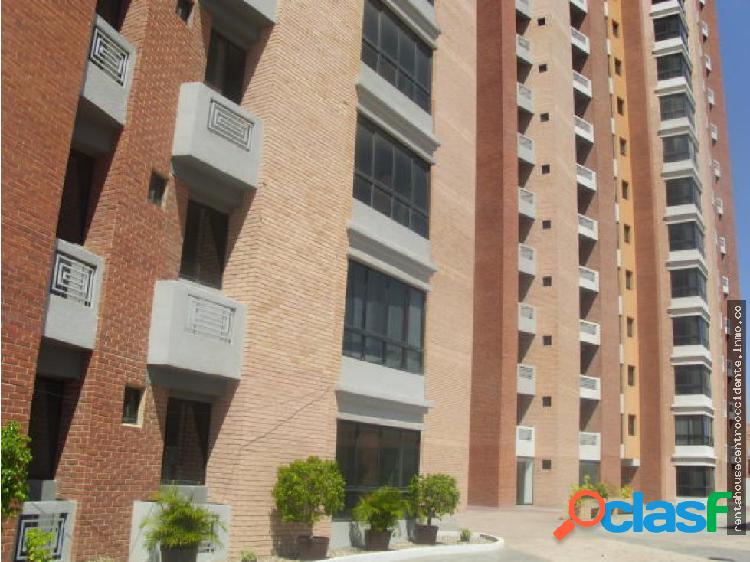 Apartamento en Venta en Barquisimeto 19-7569 AL