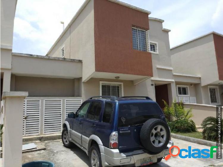 Casa en Venta Barquisimeto El Este, 19-11746 NE