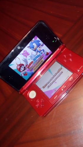 Nintendo 3ds Rojo + Cargador + 1 Juego