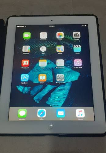 iPad 2 - 3g + Wifi + Icloud Libre Sin Detalles. Con Forro