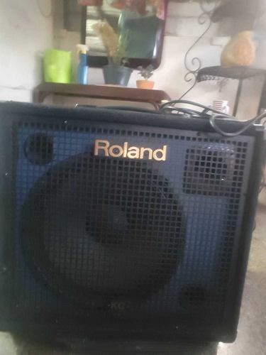 Amplificador Roland Kc-550 Para Teclado