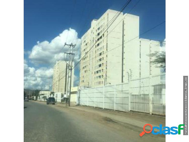 Apartamento en Venta Barquisimeto, 20-1836 AL