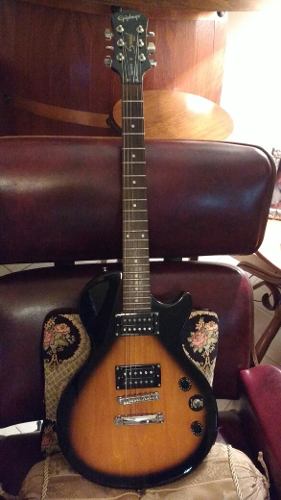 EpiPhone Les Paul Special 2 + Marshall Mg15cdr Y Forro