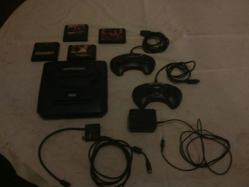 Sega Genesis 2 Fucional+2controles+4juegos Eccelente Estado.