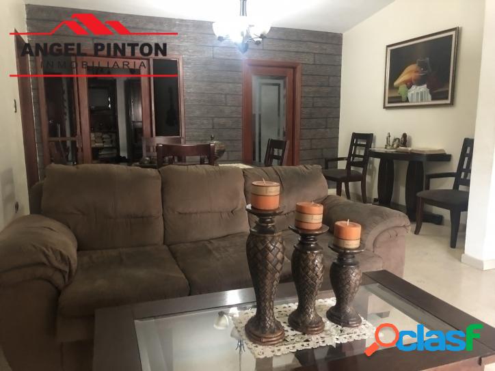 VILLA CERRADA VENTA MILAGRO NORTE MARACAIBO API 3533