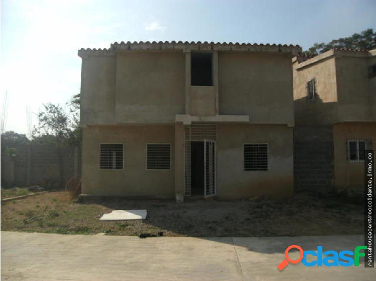 Casa en Venta La Montañita Cabudare Lara Rahco