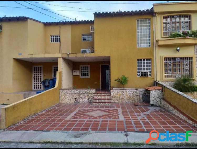 EY En venta Casa La Mora Codigo: 19-102