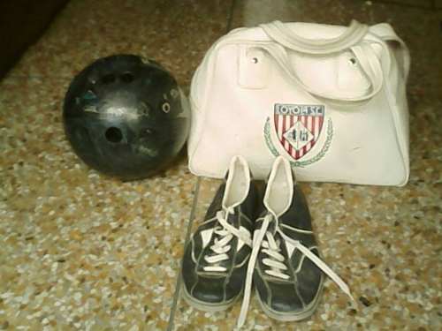 Bola De Bowling Con Esruches Y Zapatos 14 Libras 10 Verdes