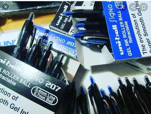 Bolígrafos Uniball 0,7mm. En Color Azul Y Negro. 12 Unds