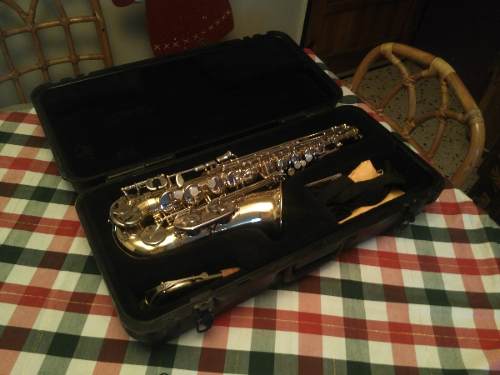 Saxofón Alto Selmer As300