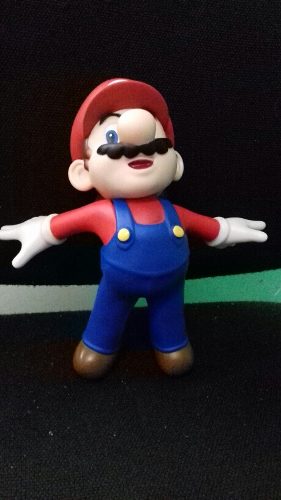 Super Mario. Figura De Coleccion