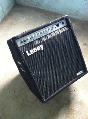 Amplificador Laney Rb6 Cambio Por Telefono De Alta Gama