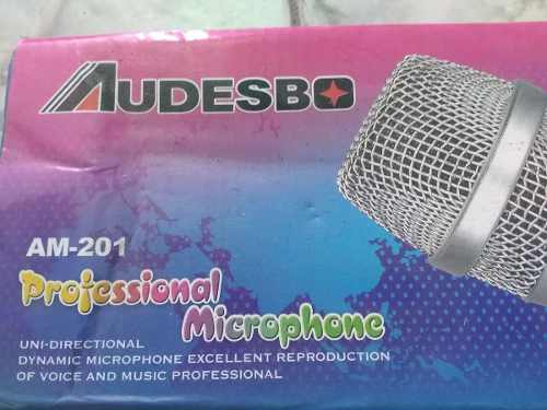 Micrófono Profesional Audesbo Am-v)