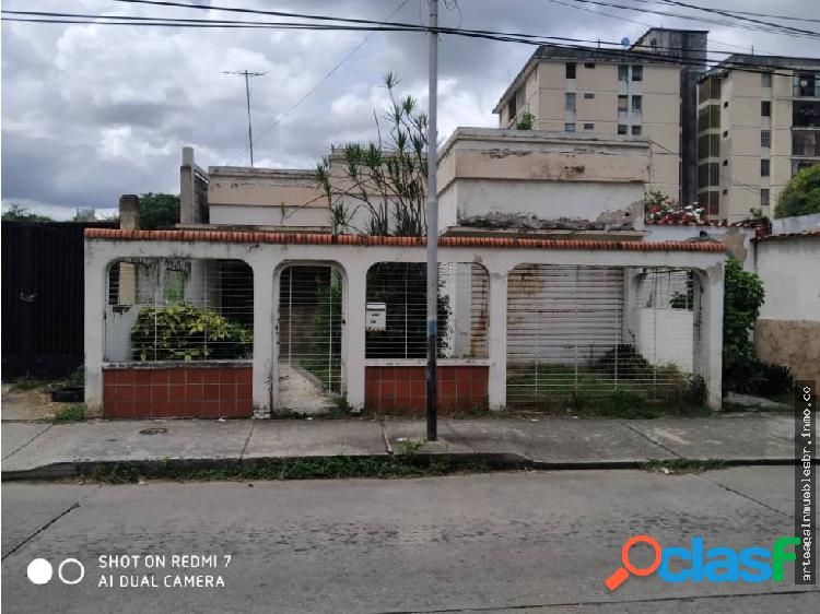 CASA DE USO COMERCIAL EN VALENCIA NORTE