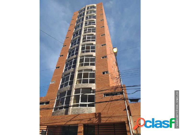 Apartamento en obra gris de 274m2 en Maracay