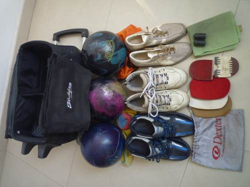 Equipo De Bowling Con Maletin, Zapatos, Pelotas Y Accesorios