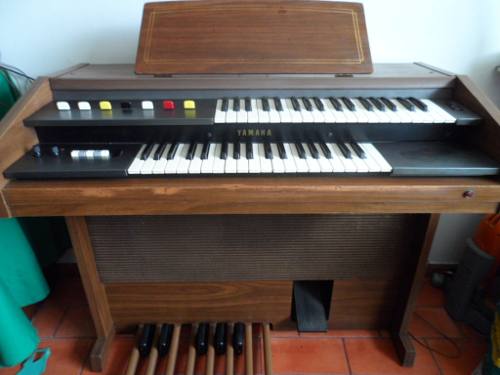 Organo Musical Marca Yamaha Electone