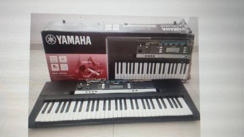Organo Yamaha E 243 Con Base Y Cable.