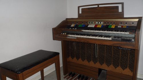 Piano Organo Marca Kawai