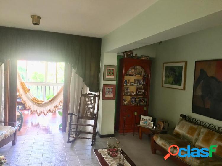 Se vende Apartamento Del Este RAH: 20-768