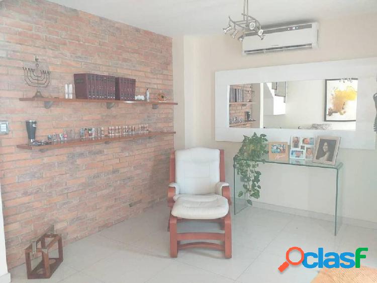 Se vende Casa Las Trinitarias RAH: 20-6098