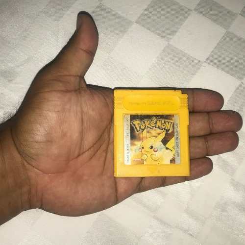 Juego Nintendo Game Boy Classic 30v Pokemon Yellow Español