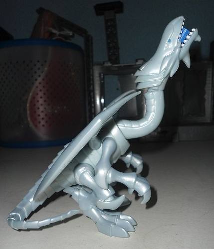 Yugi-oh Figura De Dragon Blanco De Ojos Azules Mattel