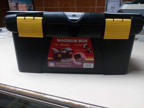 Caja De Herramientas Magnum Box cm. Marca Alfa Hogar.
