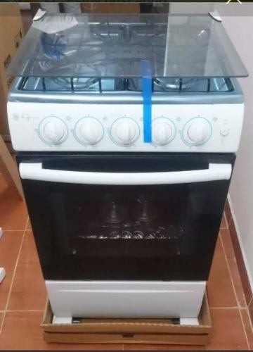 Cocina Cuatro Hornillas Marca Luferca Liquidacion