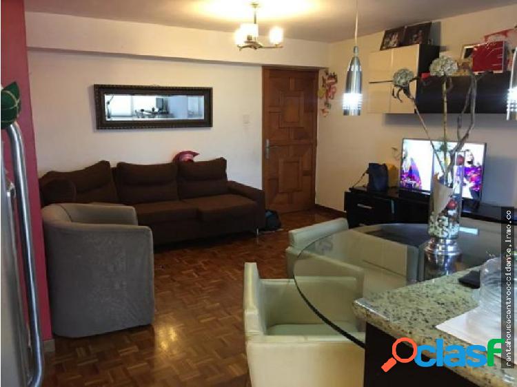 Apartamento en Venta Barquisimeto, AL 20-4605