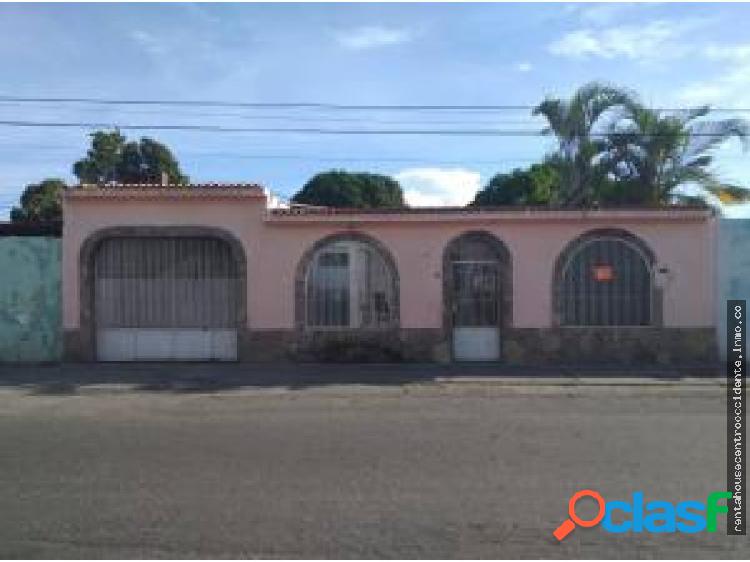 Casa en Venta Barquisimeto, AL 20-6400