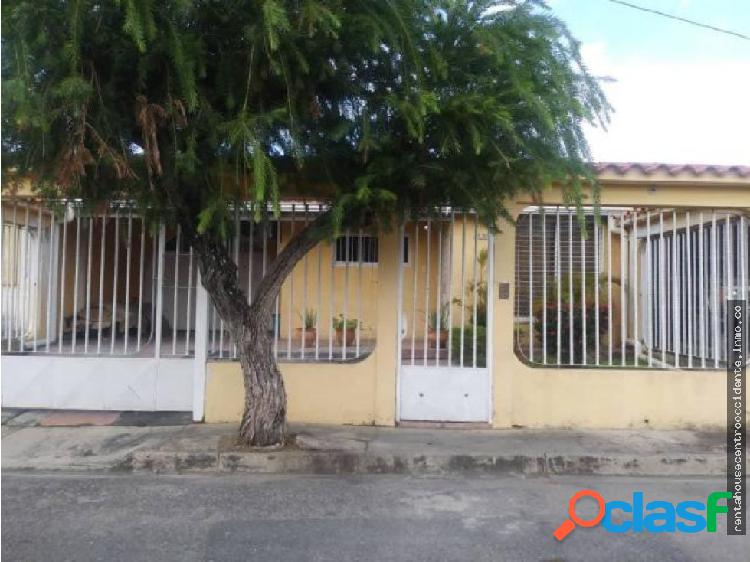 Casa en Venta Cabudare Valle Hondo, AL 20-1405