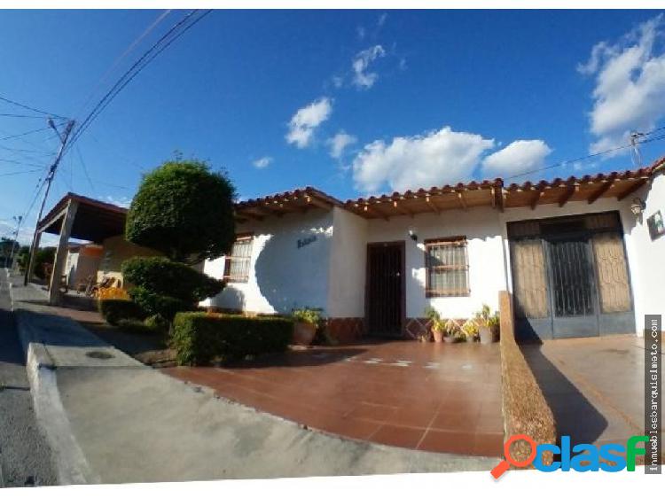 Casa en Venta La Piedad Cabudare JRH 20-1683