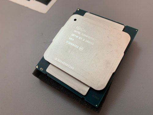 Cpu Intel Xeon 2,2ghz Ec Cooler Master Hypert)